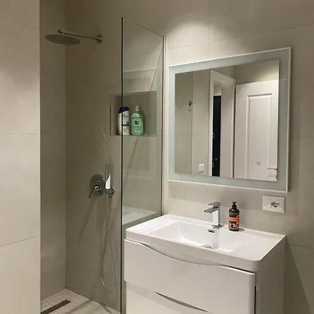 Apartment Central Studio Tirana